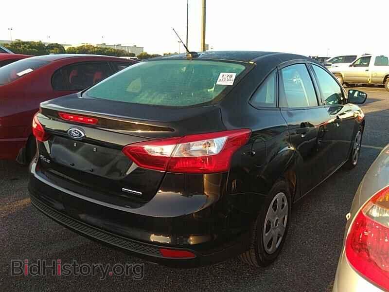 2013 Ford Focus - VIN: 1FADP3E23DL333991 - Фото 2