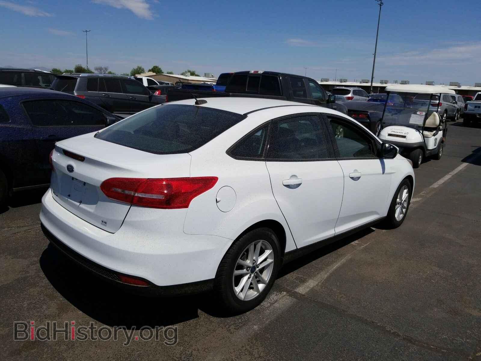 2015 Ford Focus - VIN: 1FADP3F24FL263144 - Фото 2