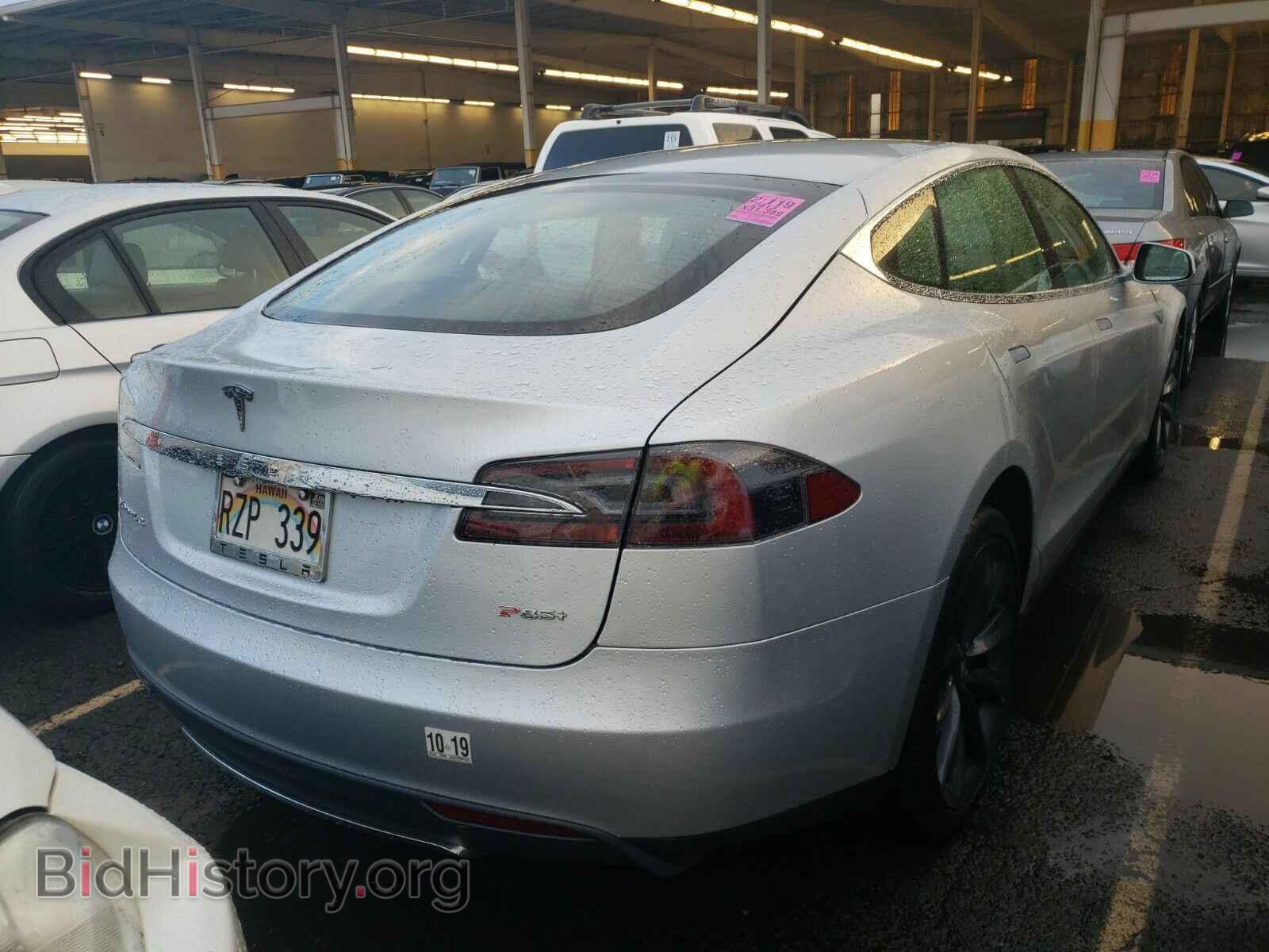 2013 Tesla Model S - VIN: 5YJSA1DP2DFP14643 - Фото 2