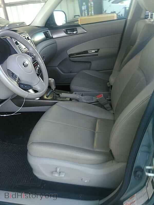 2011 Subaru Forester - VIN: JF2SHAEC4BH769309 - Фото 3