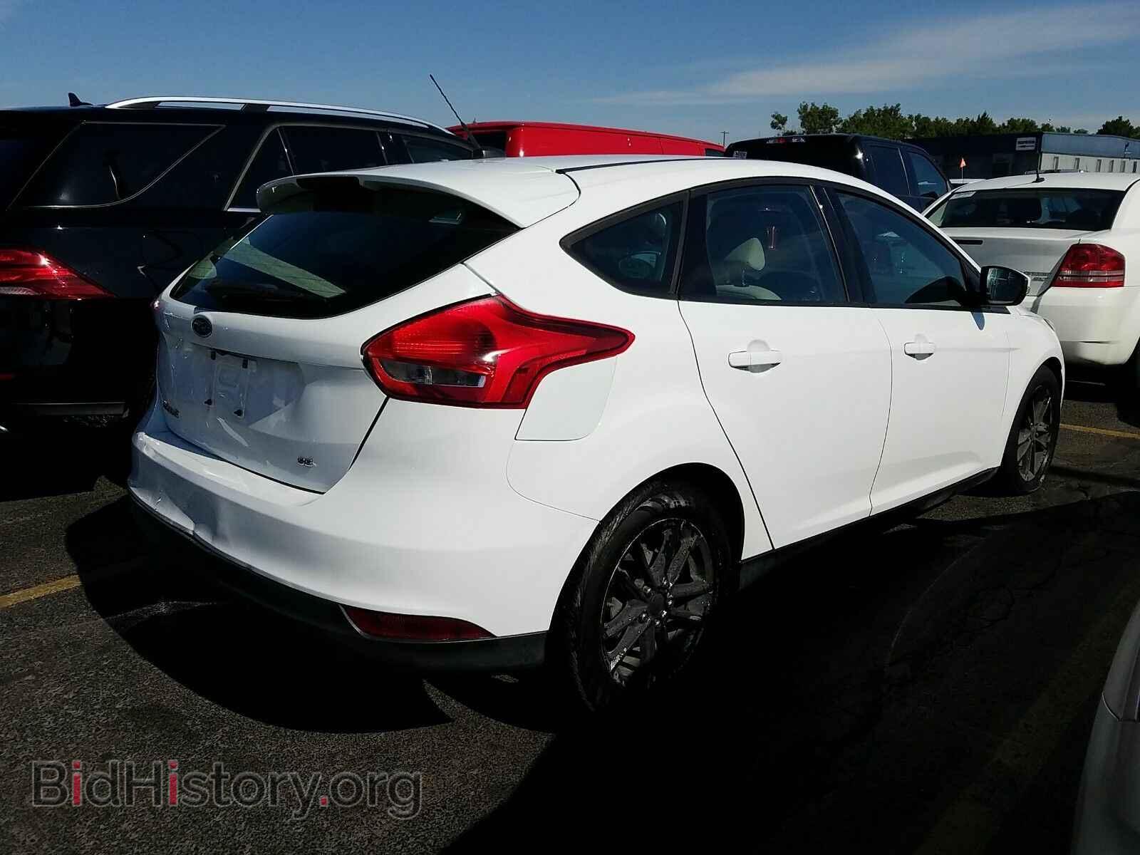 2015 Ford Focus - VIN: 1FADP3K28FL318202 - Фото 2