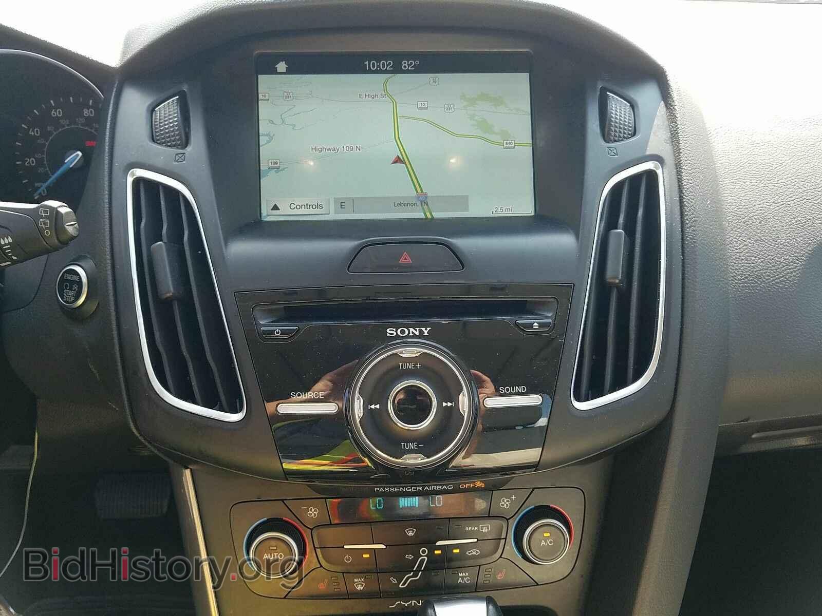 2018 Ford Focus - VIN: 1FADP3N24JL272145 - Фото 4