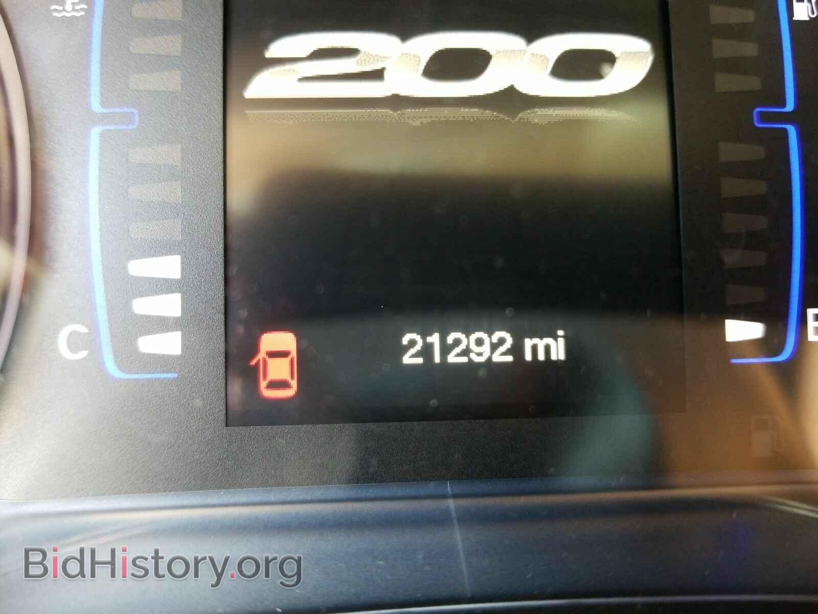 2016 Chrysler 200 - VIN: 1C3CCCAB4GN155402 - Фото 5