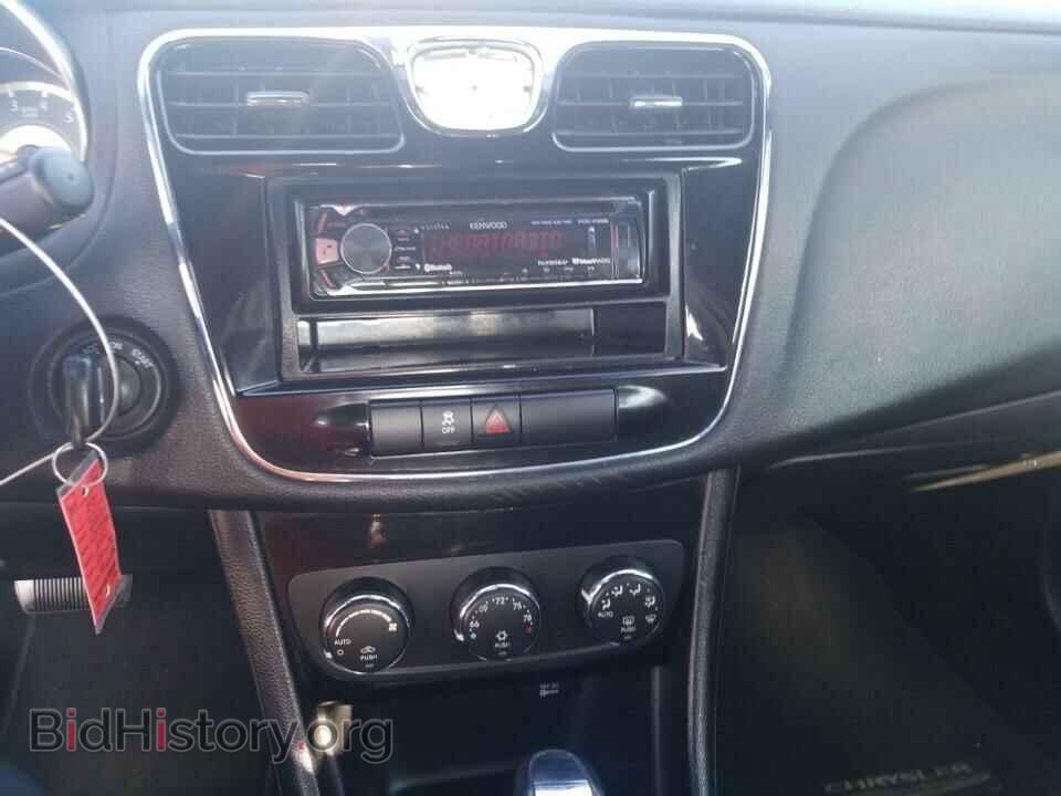2012 Chrysler 200 - VIN: 1C3BCBEB6CN229302 - Photo 4
