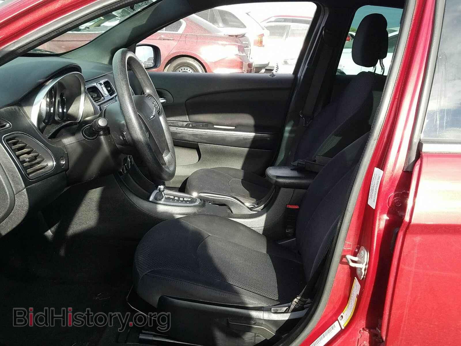 2014 Chrysler 200 - VIN: 1C3CCBABXEN209678 - Фото 3
