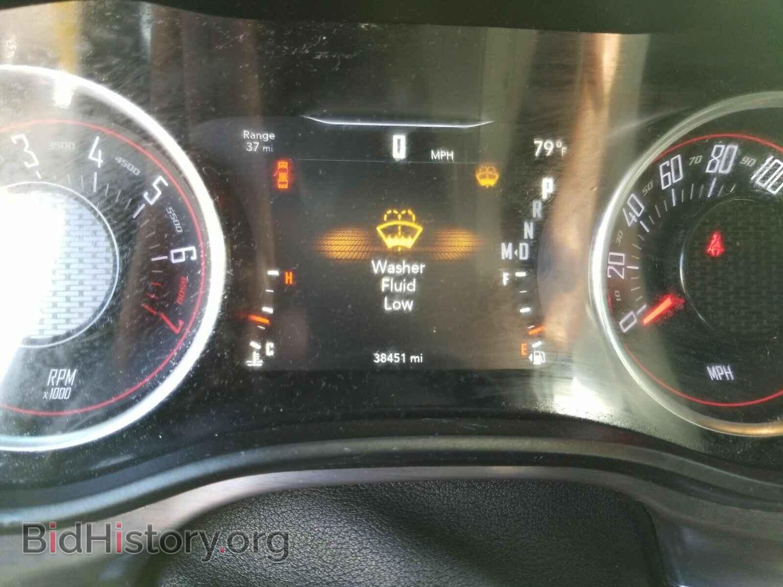 2017 Dodge Challenger - VIN: 2C3CDZAG1HH592327 - Photo 5