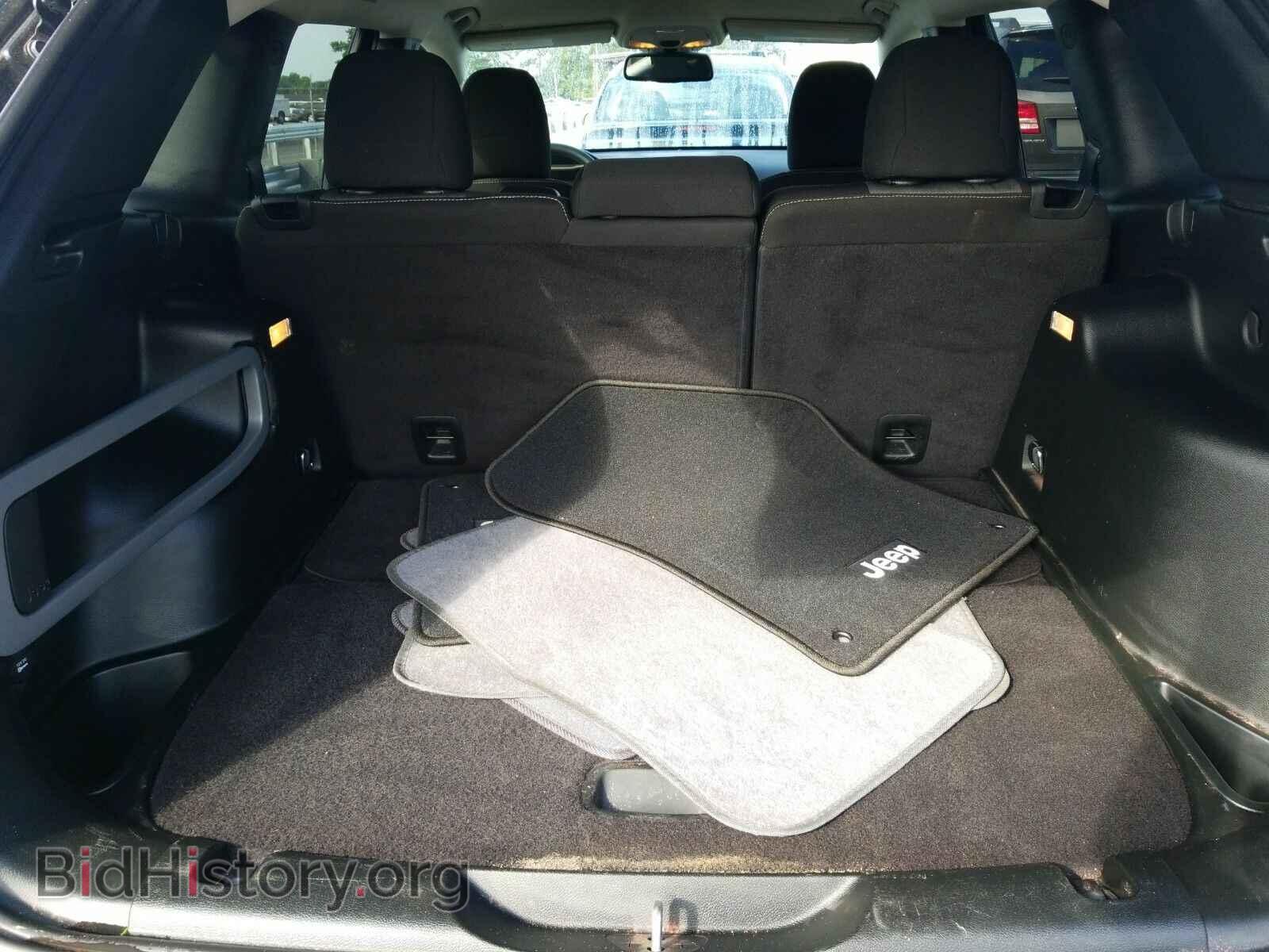 2018 Jeep Cherokee - VIN: 1C4PJLCB8JD537302 - Фото 7