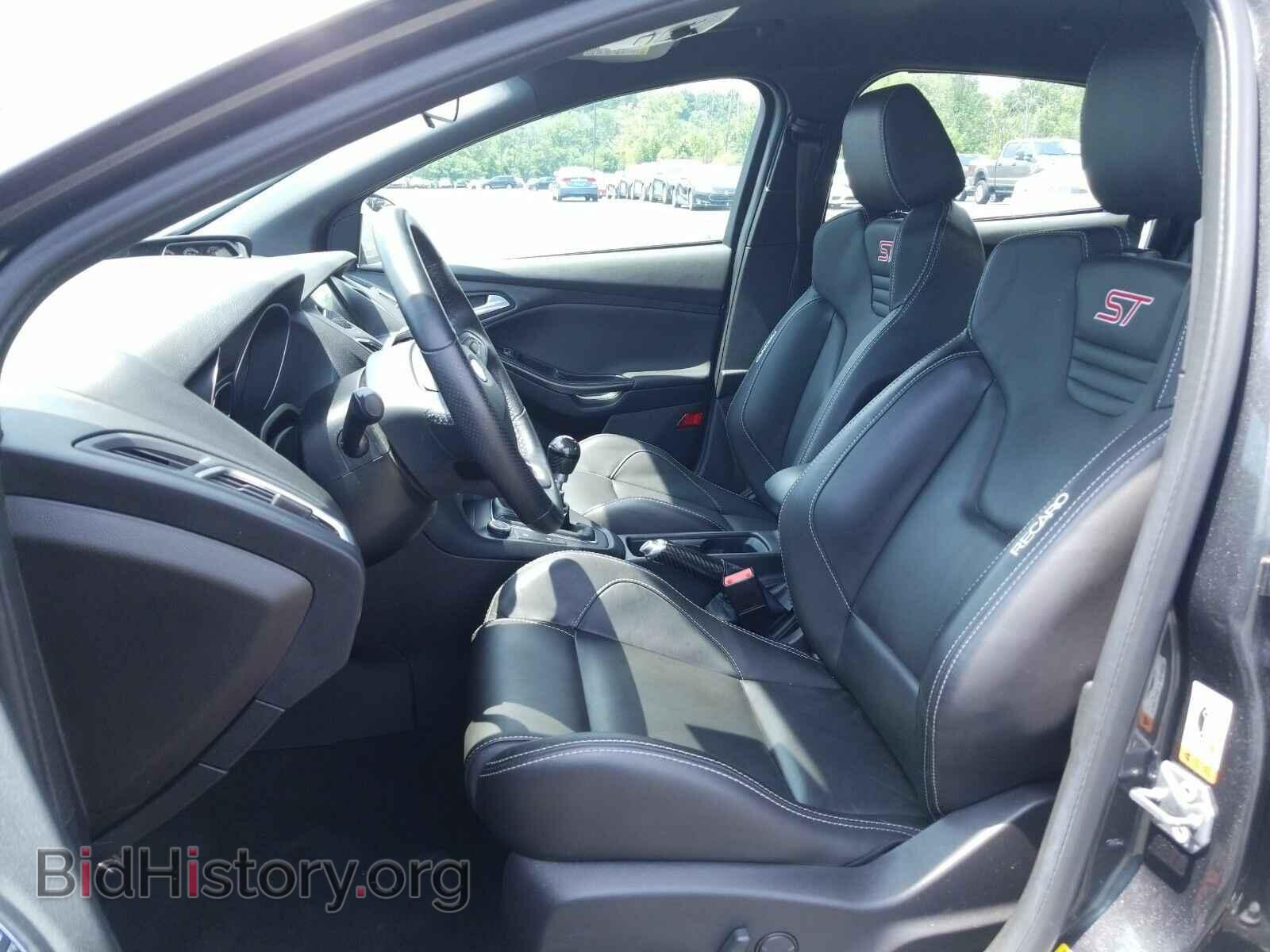 2016 Ford Focus - VIN: 1FADP3L90GL331040 - Photo 3