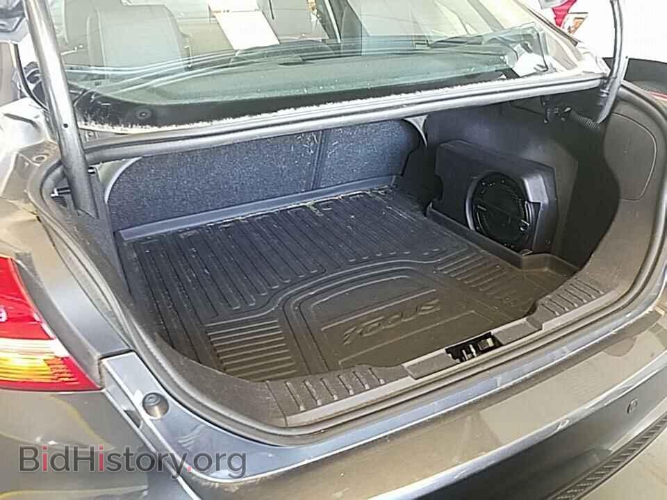 2016 Ford Focus - VIN: 1FADP3J22GL223802 - Photo 7