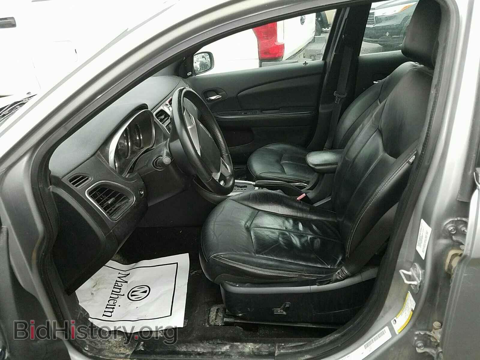 2013 Chrysler 200 - VIN: 1C3CCBCG6DN711983 - Фото 3