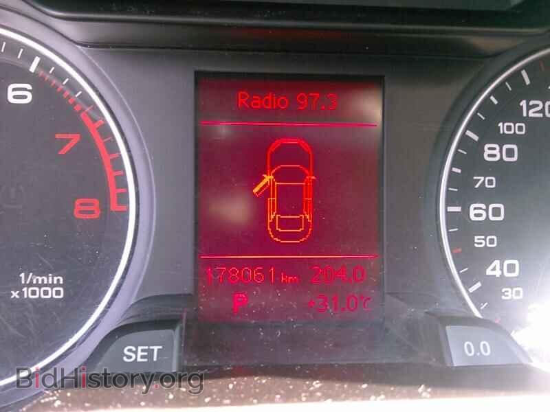 2010 Audi A4 - VIN: WAUBFCFL2AN044772 - Фото 5