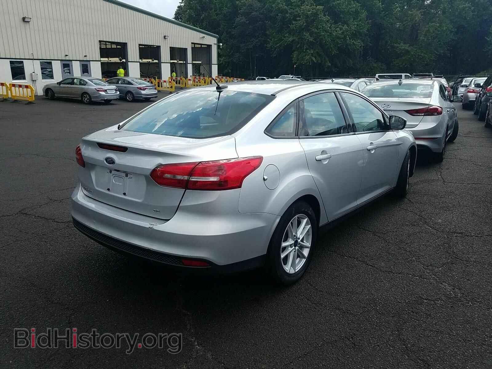 2015 Ford Focus - VIN: 1FADP3F25FL297738 - Фото 2