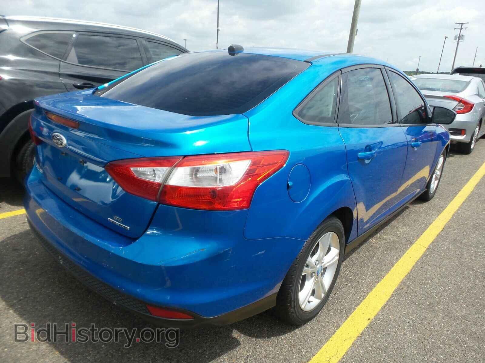 2013 Ford Focus - VIN: 1FADP3F20DL137022 - Photo 2