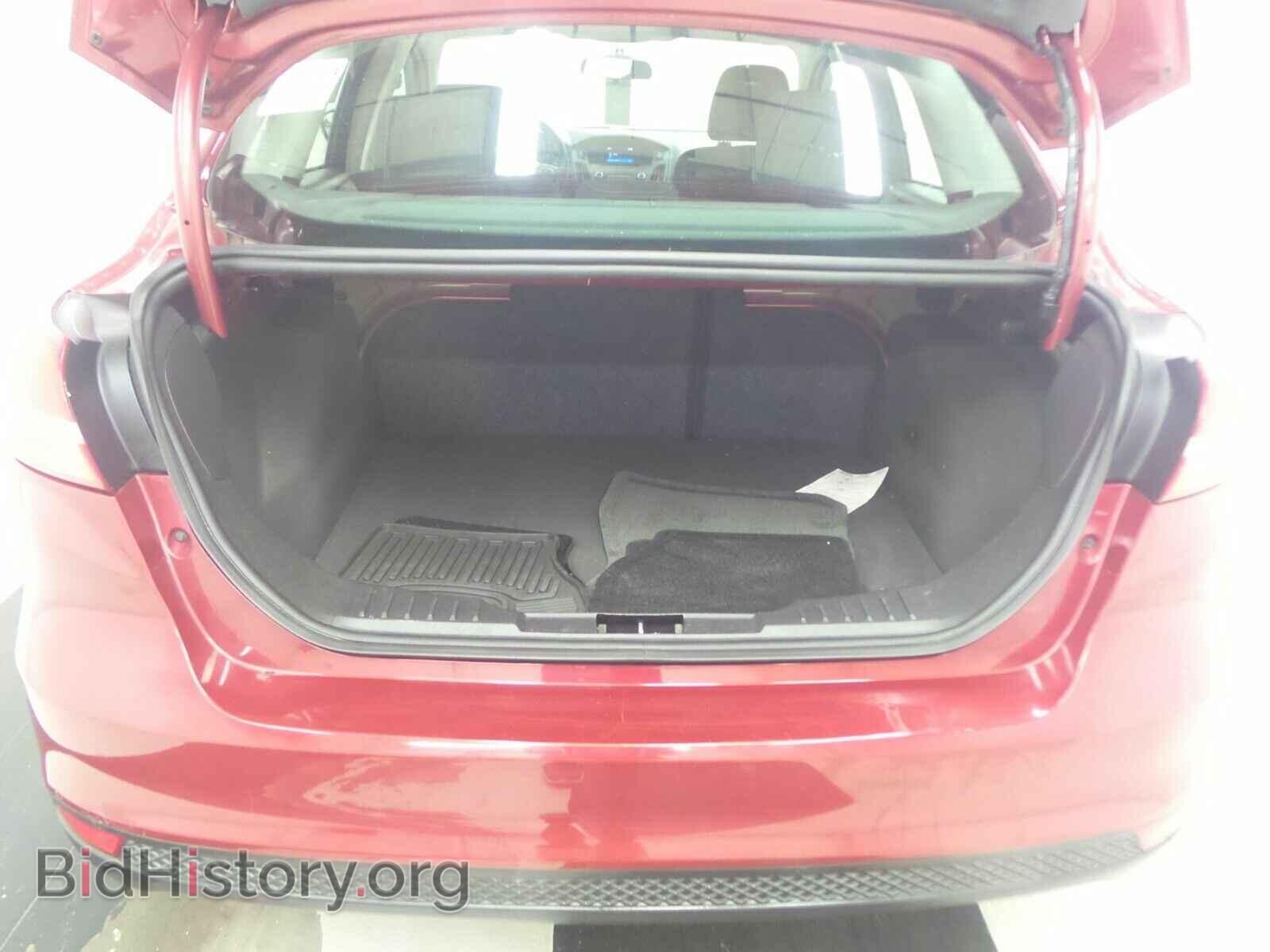 2015 Ford Focus - VIN: 1FADP3F25FL296587 - Photo 7