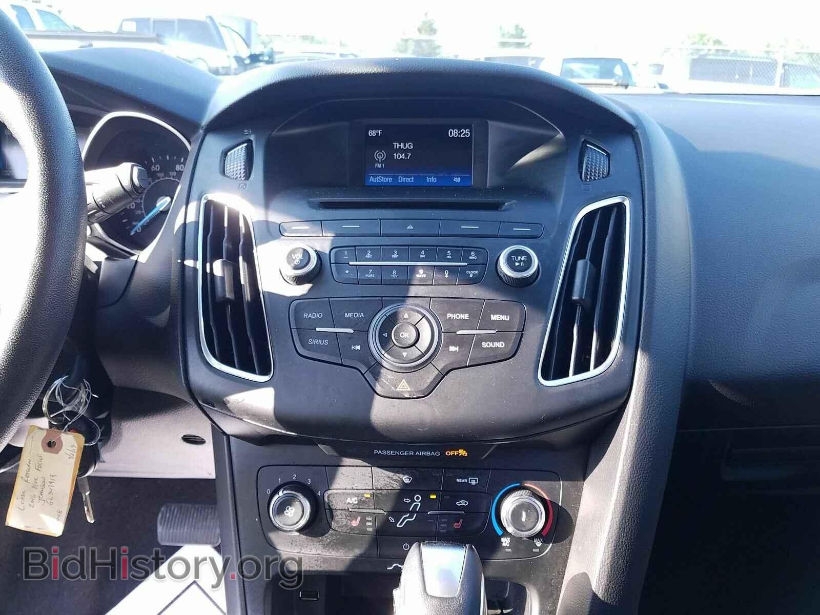 2016 Ford Focus - VIN: 1FADP3K28GL349919 - Фото 4