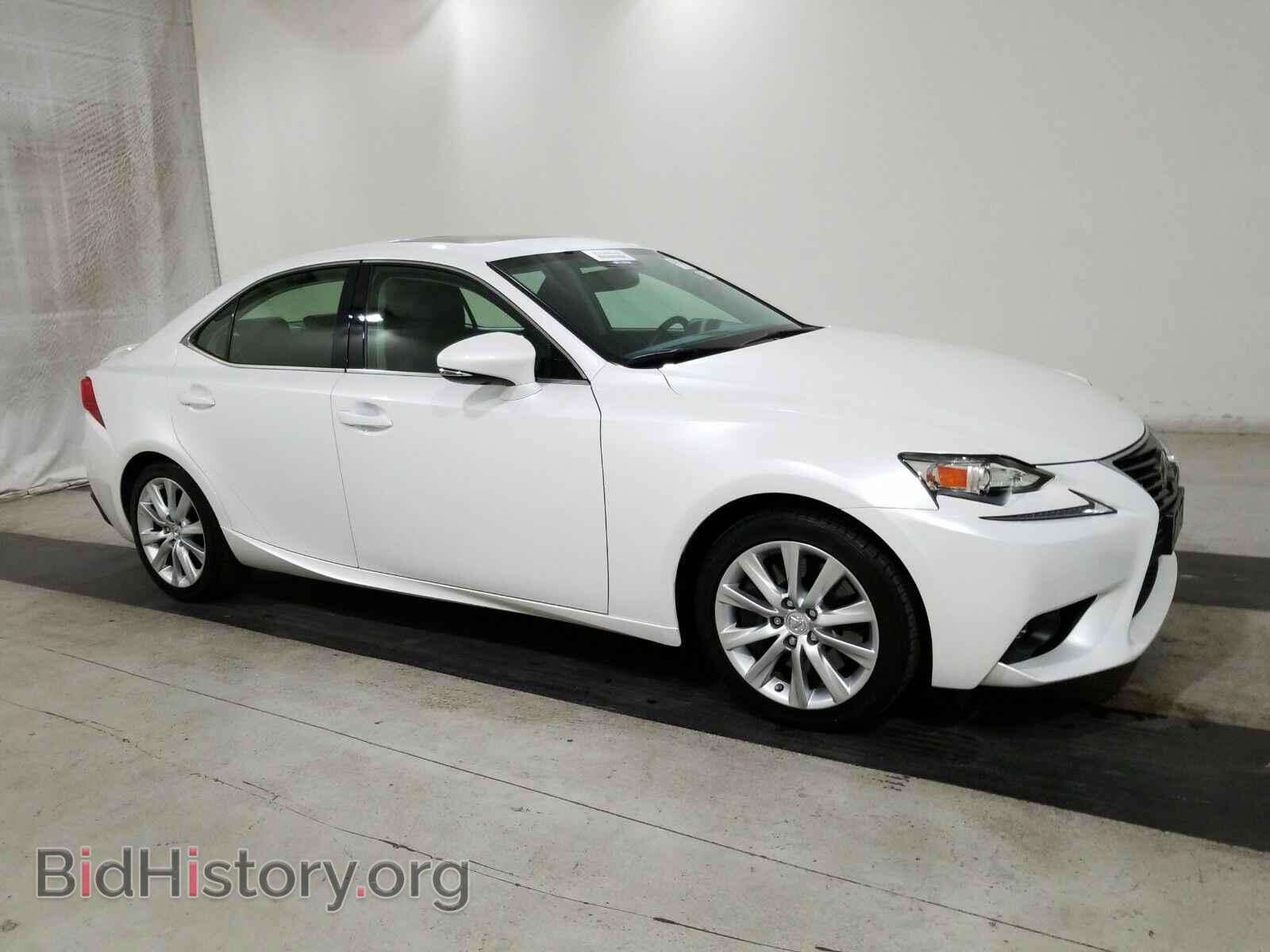 2016 Lexus IS 200t - VIN: JTHBA1D2XG5010196 - Фото 3