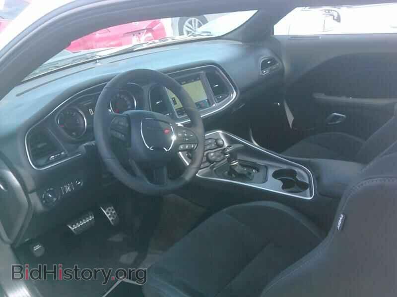 2018 Dodge Challenger - VIN: 2C3CDZFJ2JH110796 - Фото 3