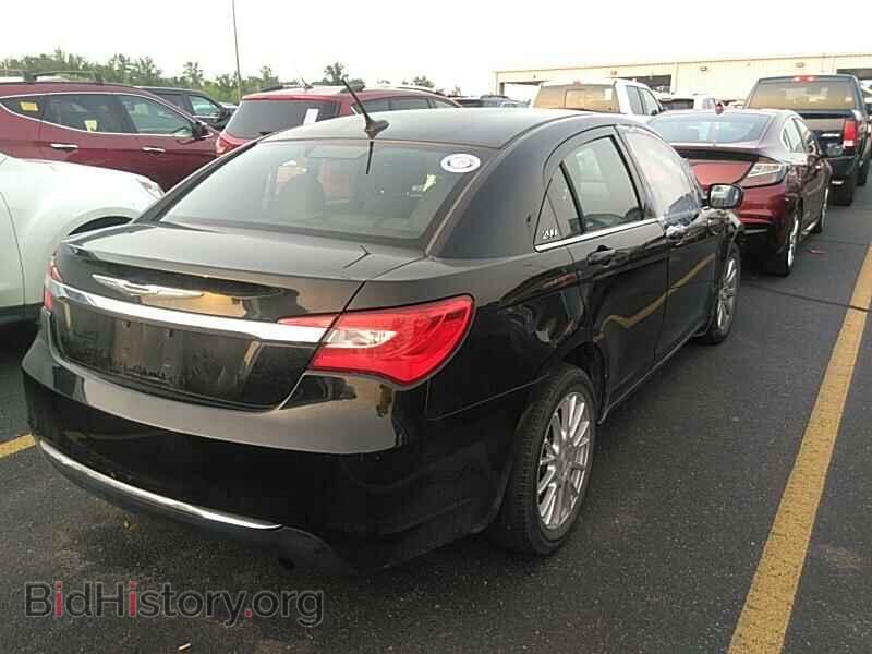 2014 Chrysler 200 - VIN: 1C3CCBAB2EN211781 - Photo 2