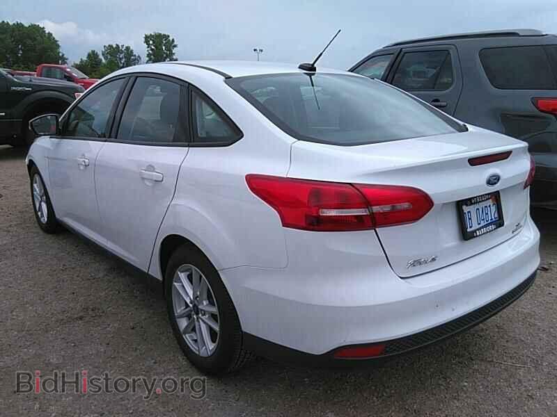 2016 Ford Focus - VIN: 1FADP3F23GL320354 - Photo 17