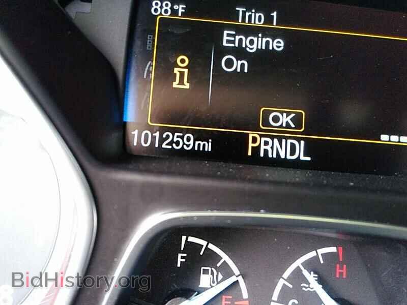 2016 Ford Focus - VIN: 1FADP3F23GL320354 - Photo 5