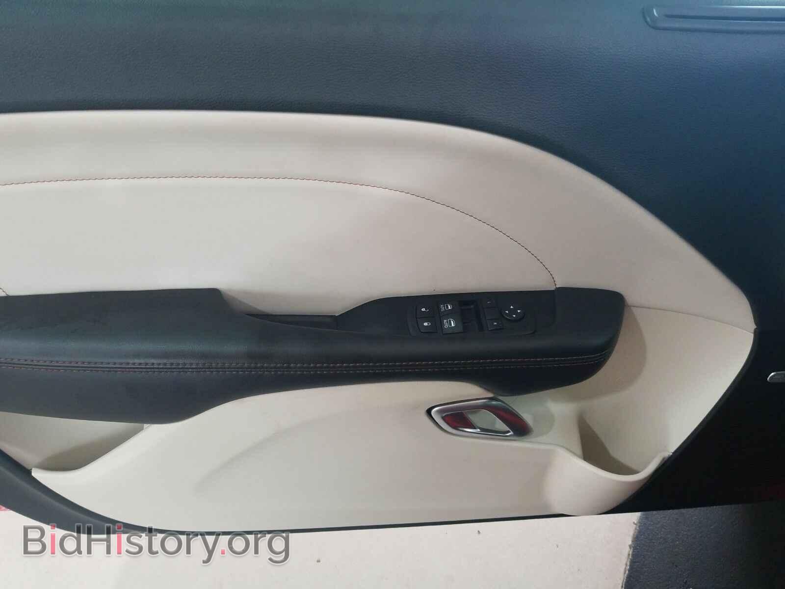 2015 Dodge Challenger - VIN: 2C3CDZBT8FH740384 - Фото 9