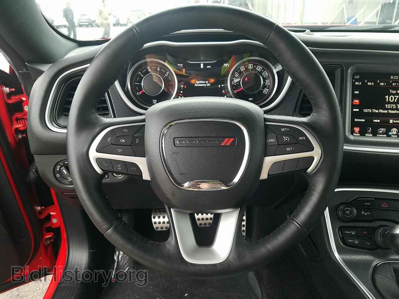 2015 Dodge Challenger - VIN: 2C3CDZBT8FH740384 - Фото 10