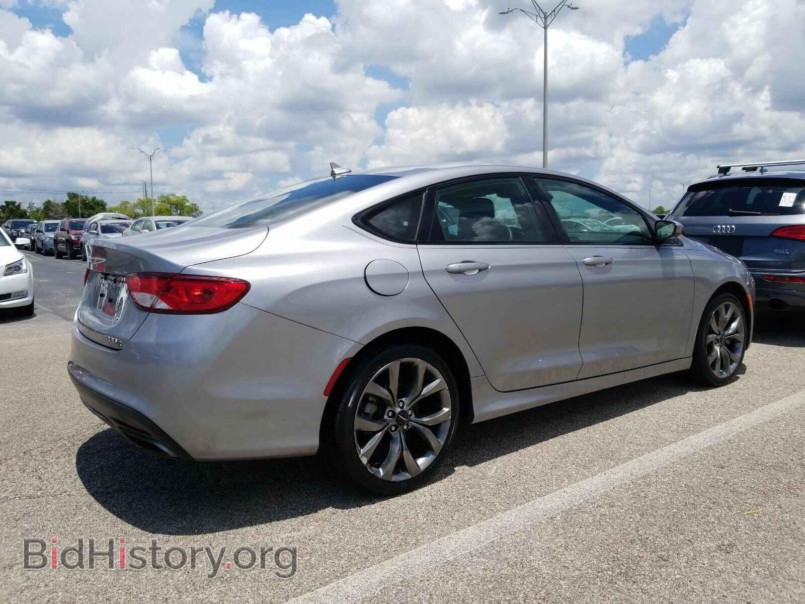 2016 Chrysler 200 - VIN: 1C3CCCBB1GN141911 - Фото 2