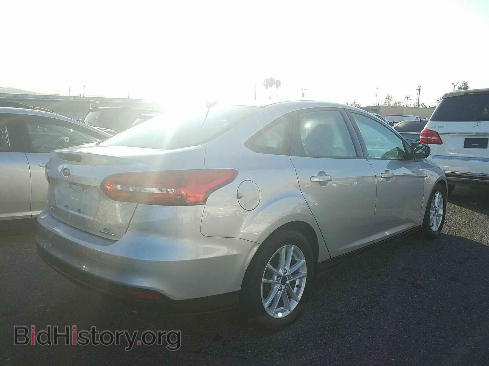 2015 Ford Focus - VIN: 1FADP3F23FL342479 - Фото 2