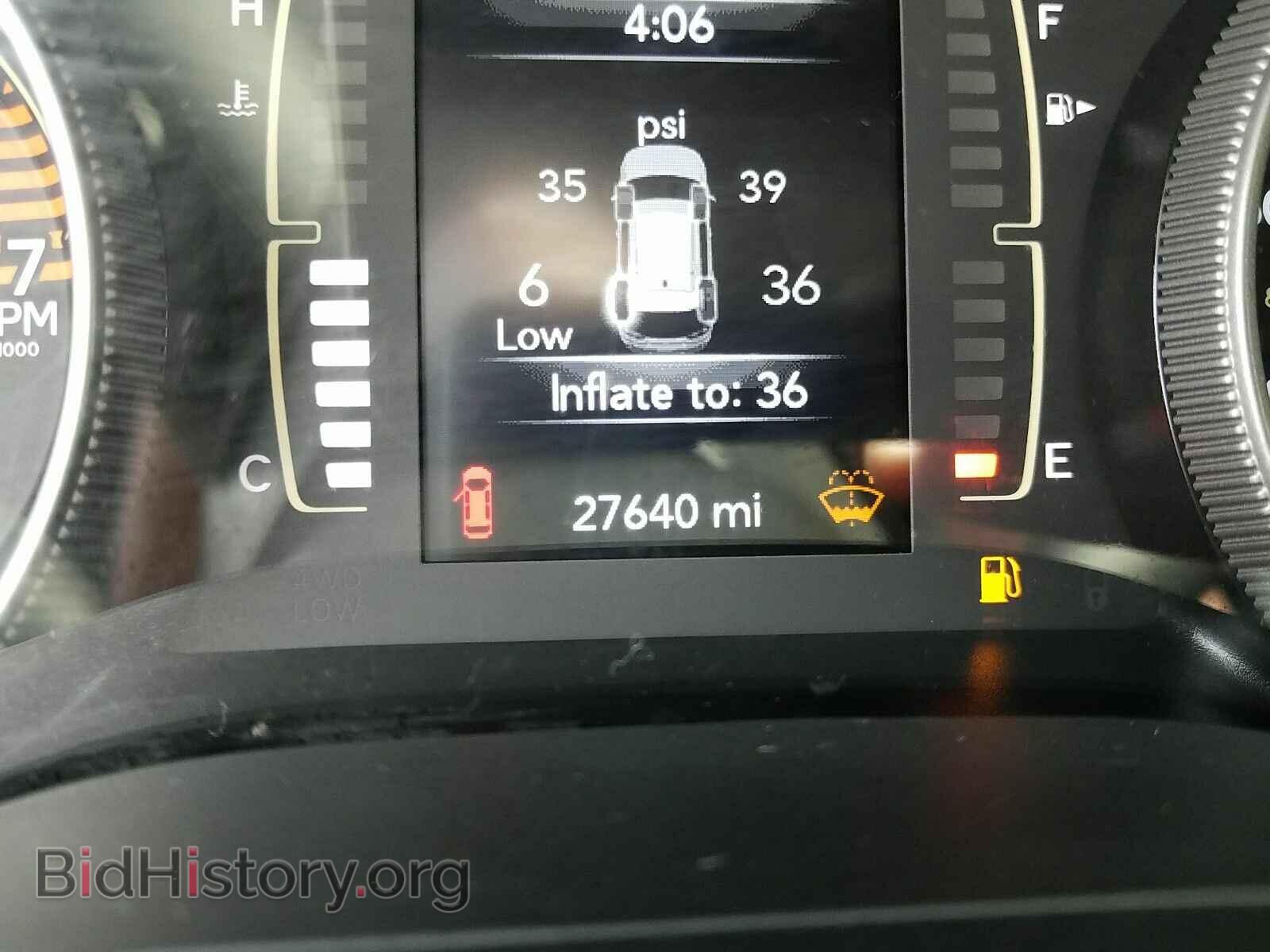 2019 Jeep Cherokee - VIN: 1C4PJMLB1KD273623 - Photo 5