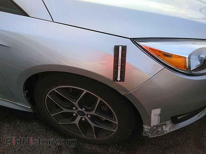 2016 Ford Focus - VIN: 1FADP3F2XGL223667 - Photo 10