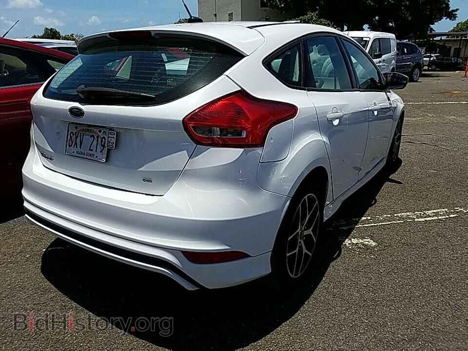 2016 Ford Focus - VIN: 1FADP3K29GL306545 - Фото 2