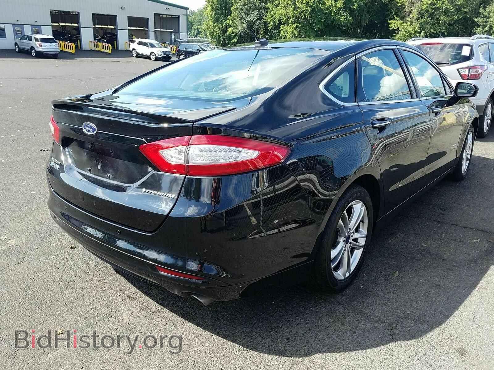 2016 Ford Fusion Energi - VIN: 3FA6P0SU9GR363256 - Photo 2
