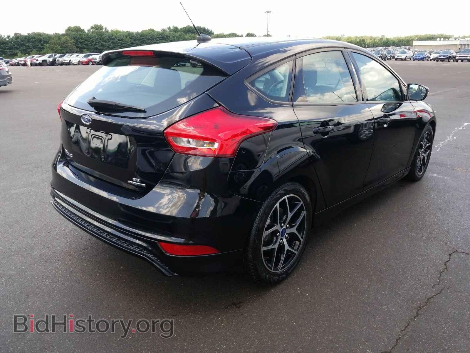 2016 Ford Focus - VIN: 1FADP3K23GL358835 - Фото 2
