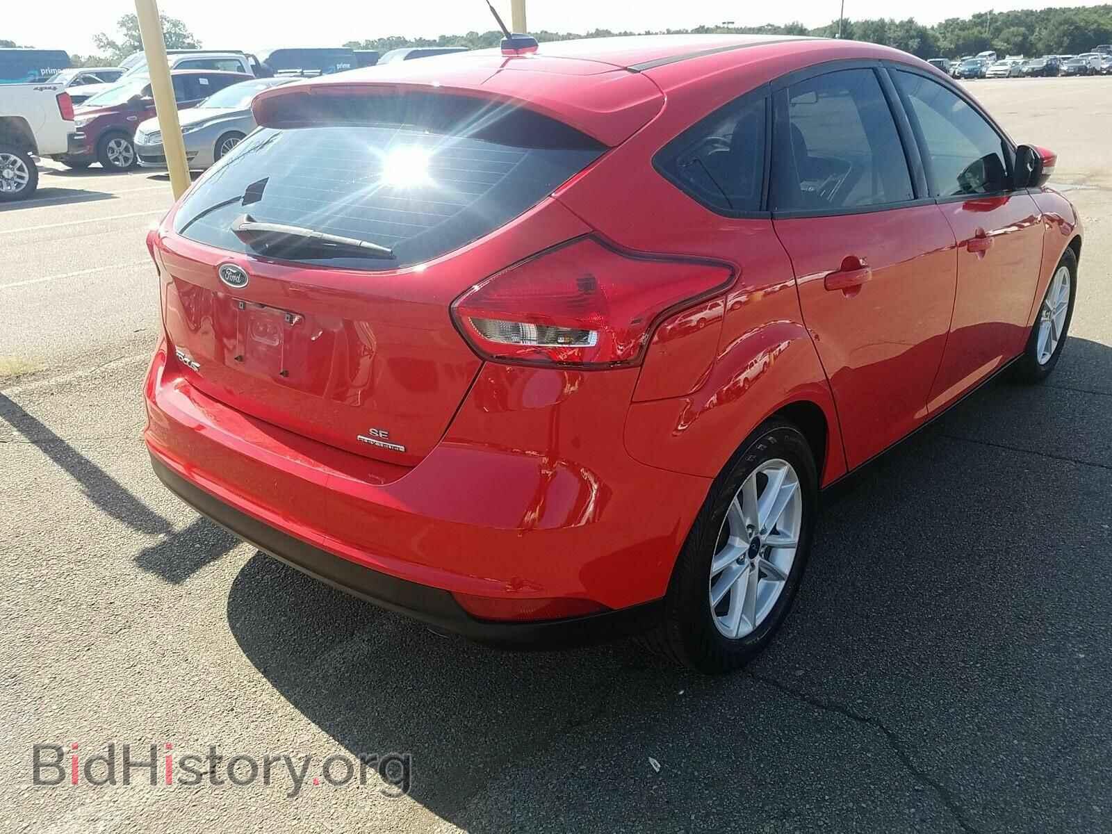 2016 Ford Focus - VIN: 1FADP3K24GL378947 - Photo 2