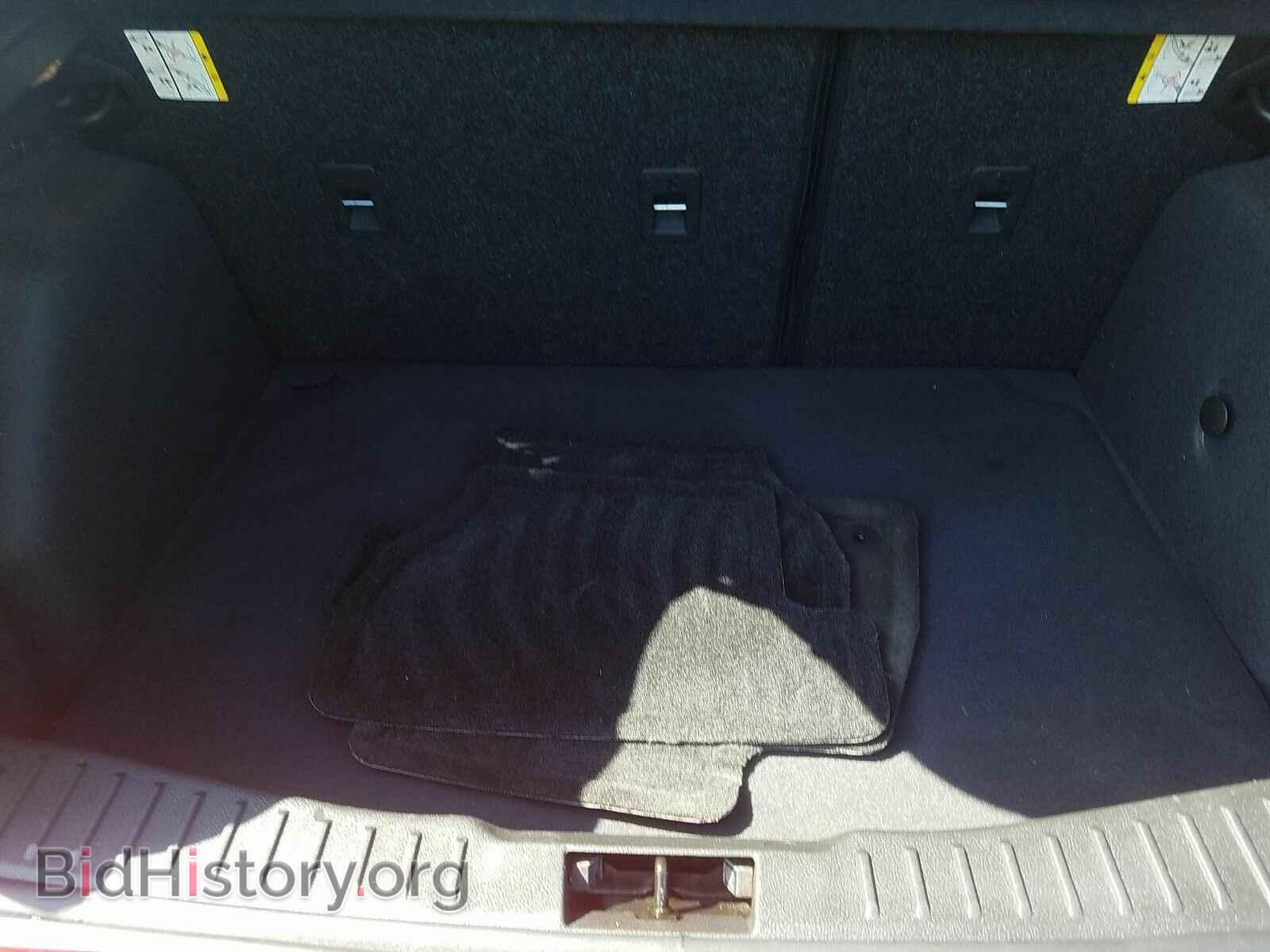 2016 Ford Focus - VIN: 1FADP3K24GL378947 - Photo 7