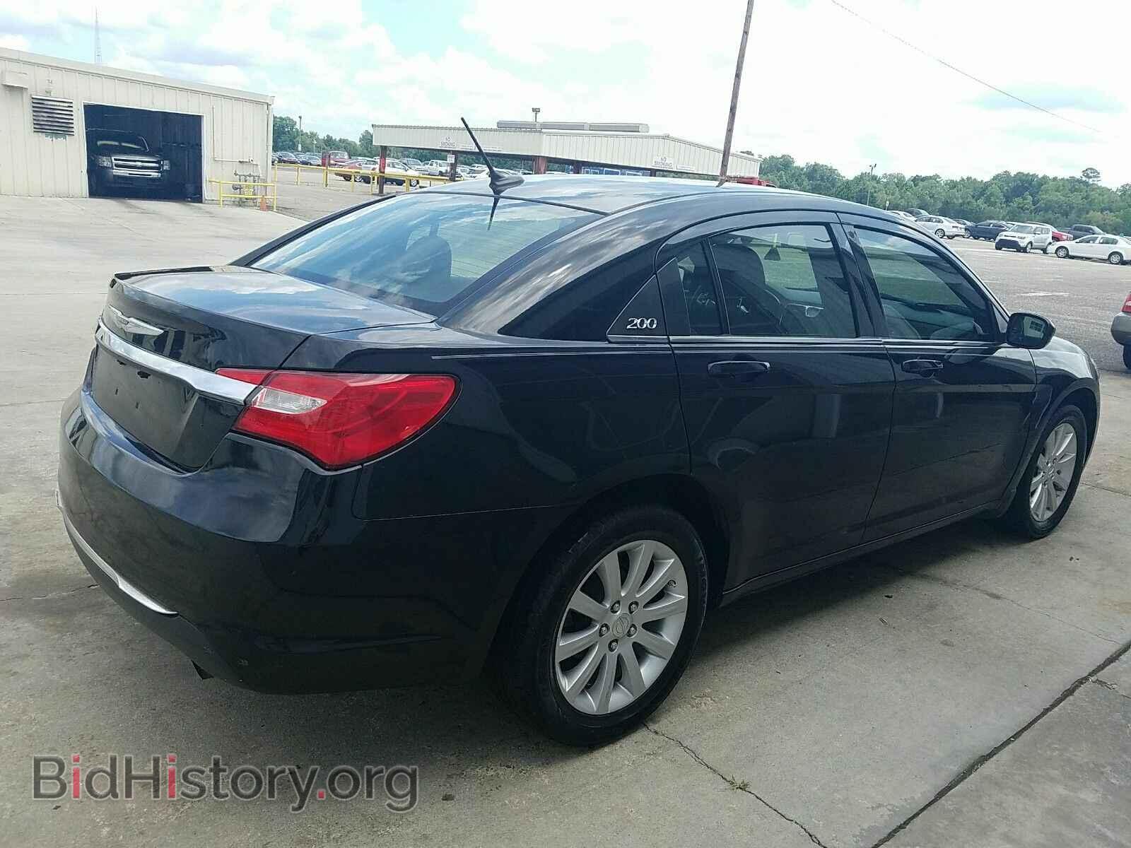 2013 Chrysler 200 - VIN: 1C3CCBBB0DN739249 - Фото 2