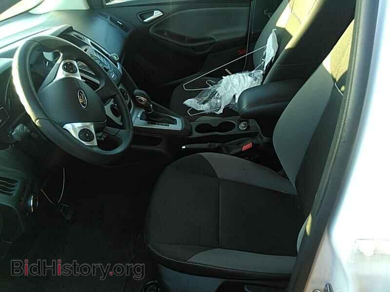 2014 Ford Focus - VIN: 1FADP3K2XEL288084 - Фото 3