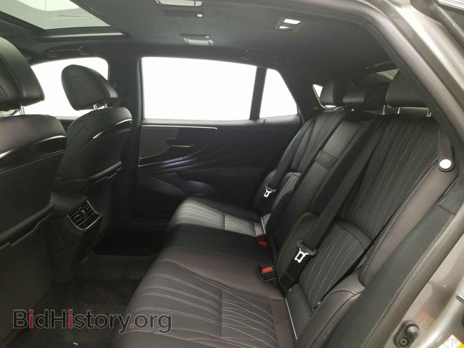 2019 Lexus LS - VIN: JTHC51FF9K5006559 - Фото 13