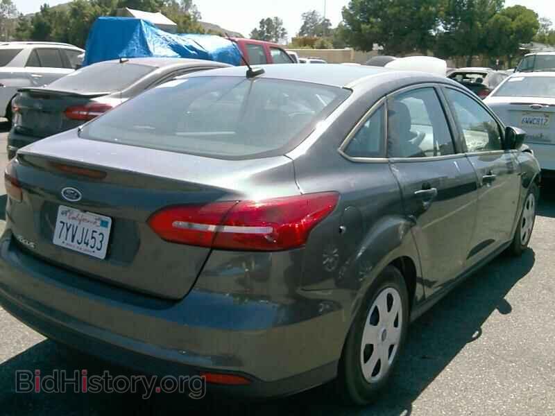 2016 Ford Focus - VIN: 1FADP3E28GL221384 - Фото 2