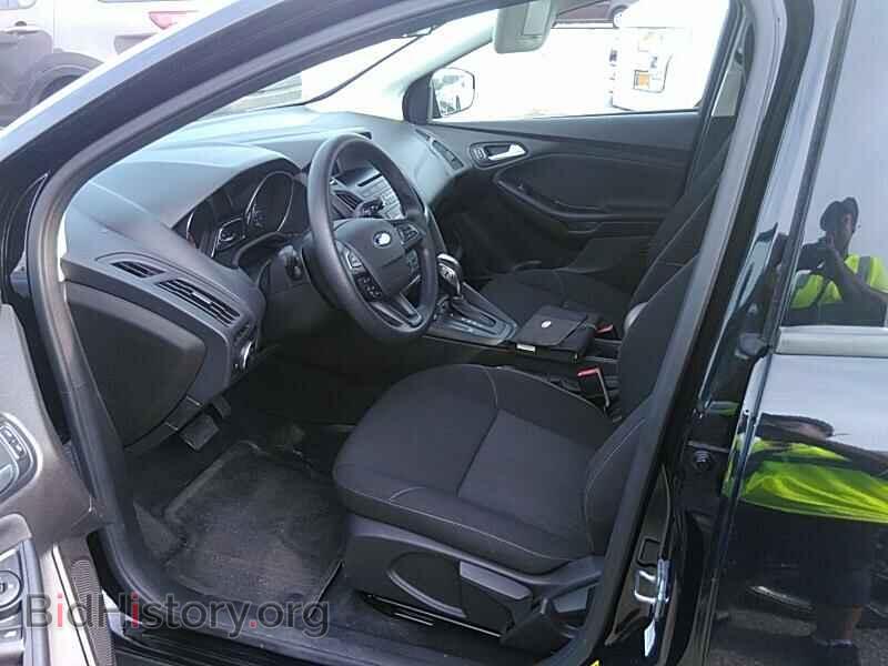 2016 Ford Focus - VIN: 1FADP3F29GL211896 - Фото 3