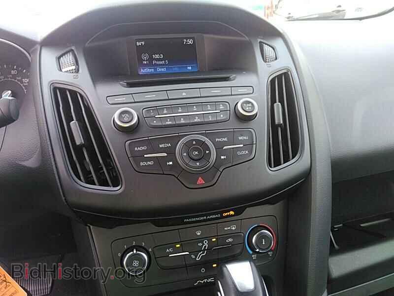 2016 Ford Focus - VIN: 1FADP3F29GL211896 - Фото 4