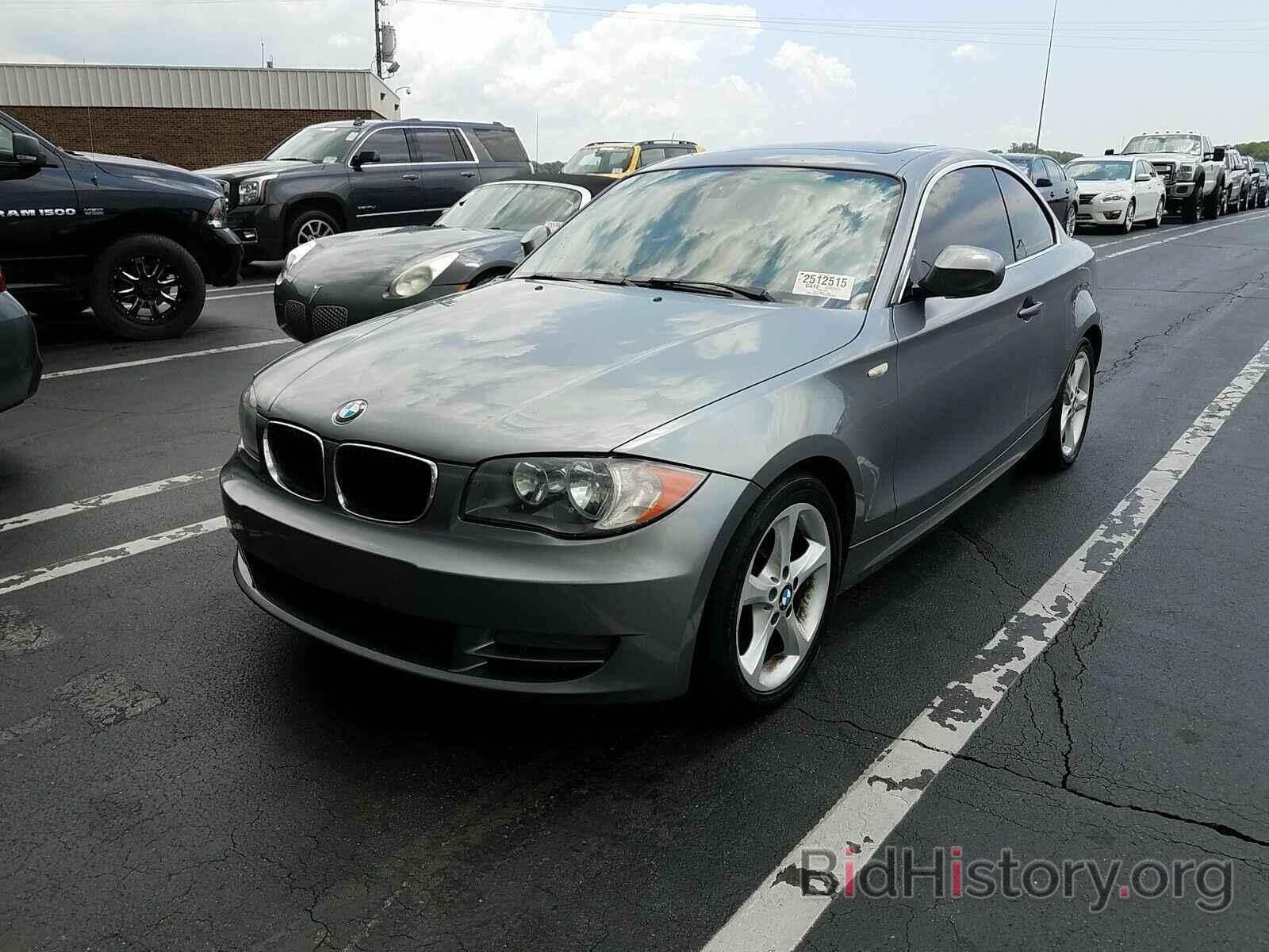 Photo WBAUP7C52BVP21971 - BMW 1 Series 2011