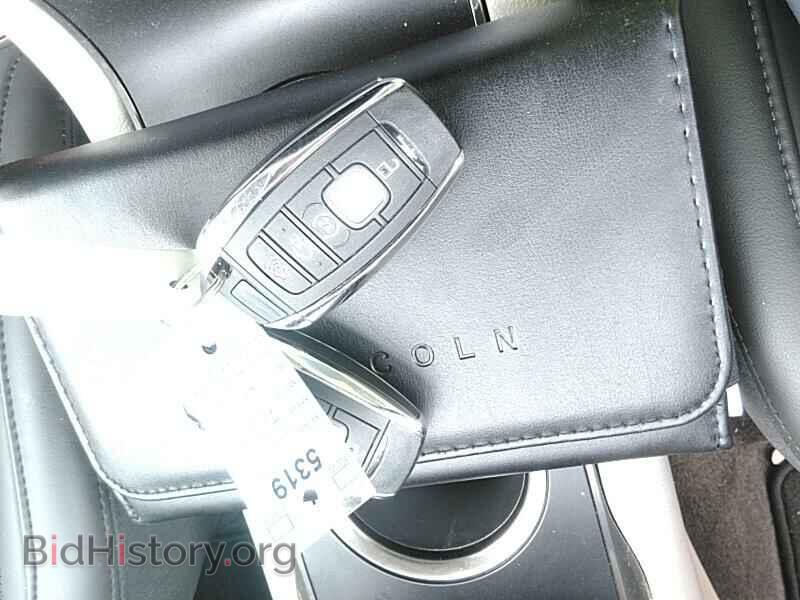 2017 Lincoln MKC - VIN: 5LMCJ3D90HUL07718 - Фото 9