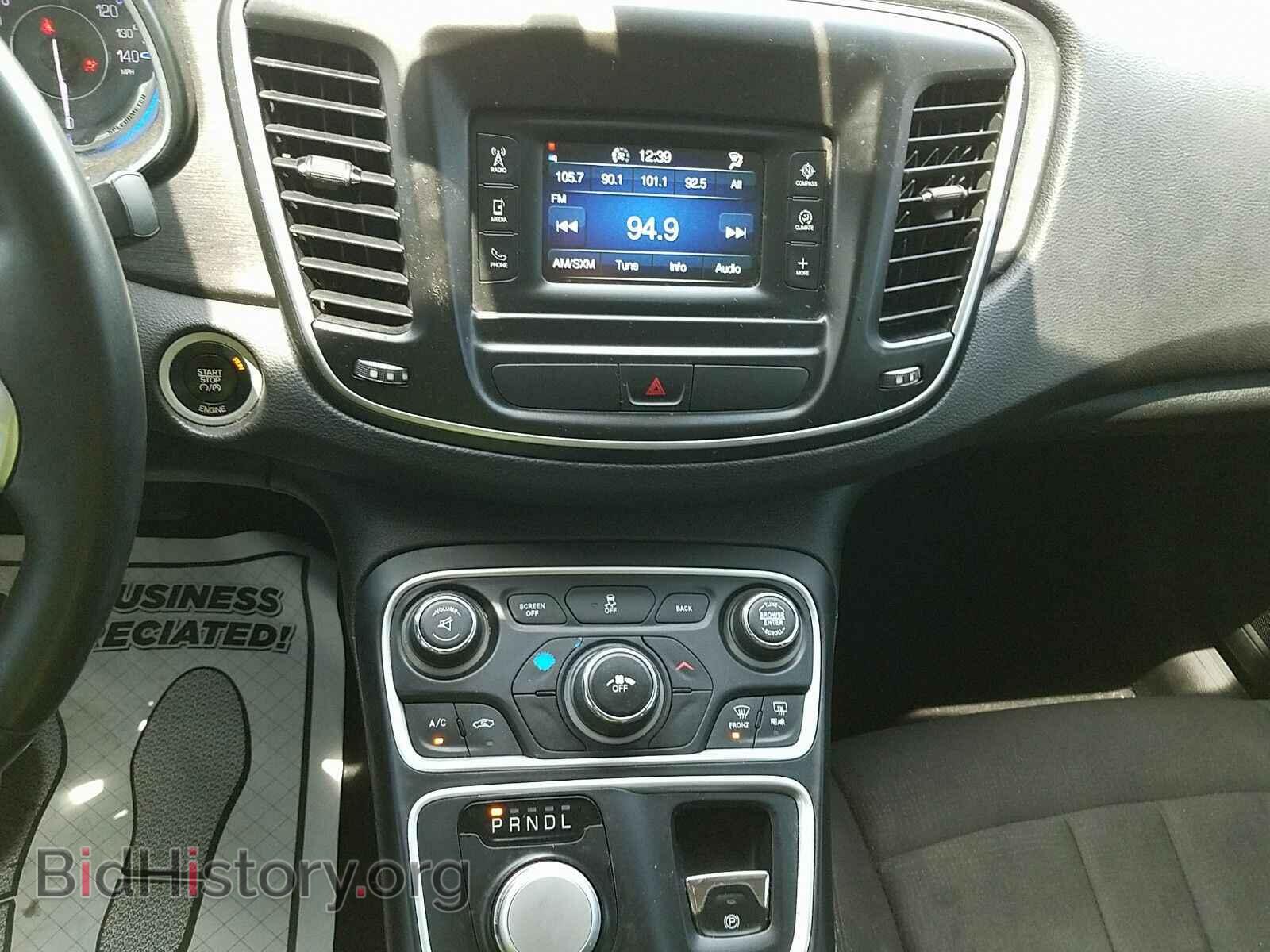 2016 Chrysler 200 - VIN: 1C3CCCAB2GN137142 - Фото 4