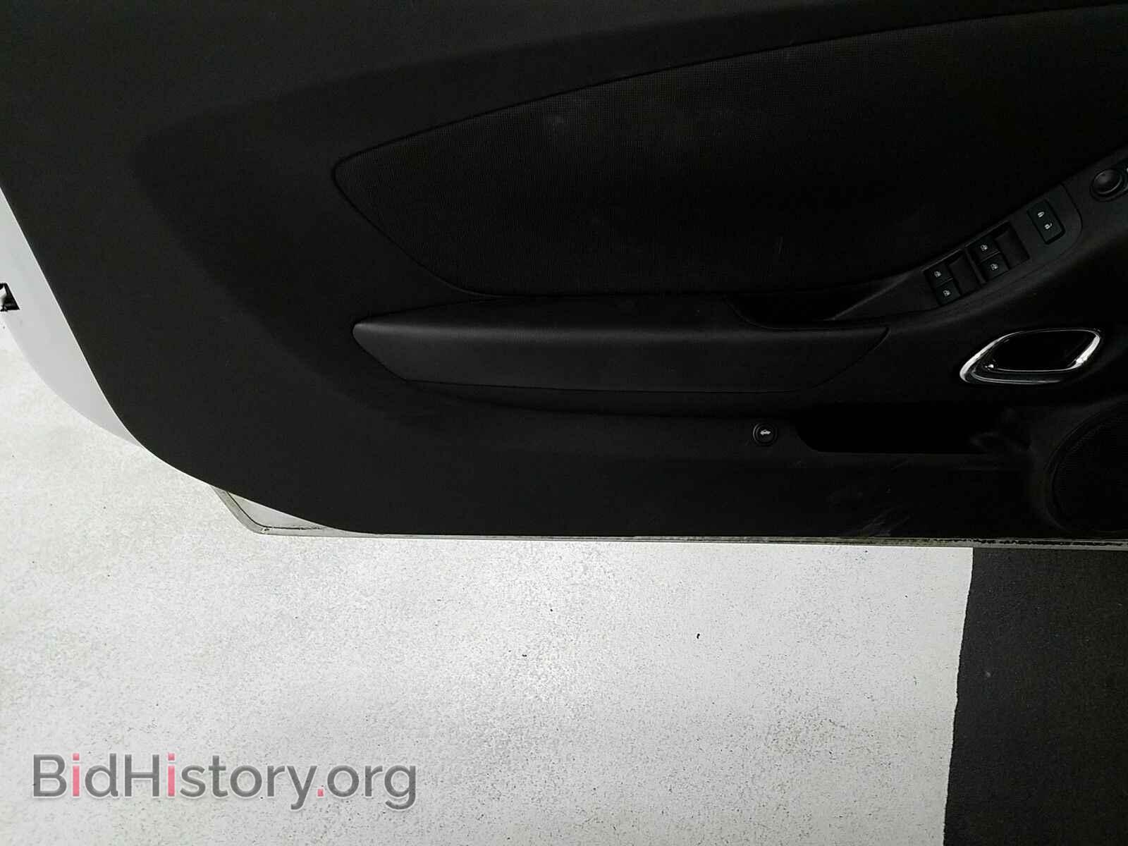 2014 Chevrolet Camaro - VIN: 2G1FB3D37E9200907 - Photo 9