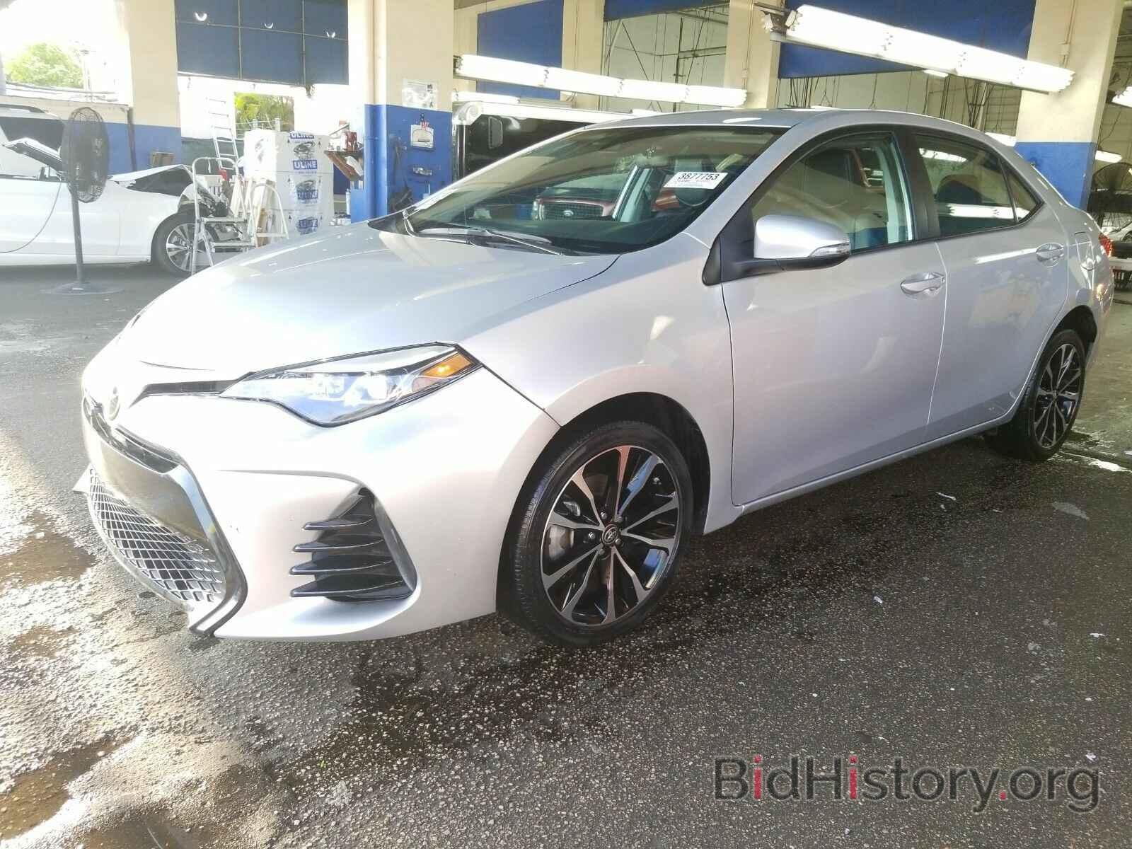 Photo 5YFBURHE8HP626933 - Toyota Corolla 2017