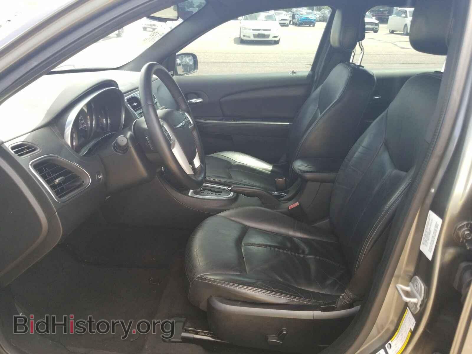 2013 Chrysler 200 - VIN: 1C3CCBCG7DN592468 - Фото 3