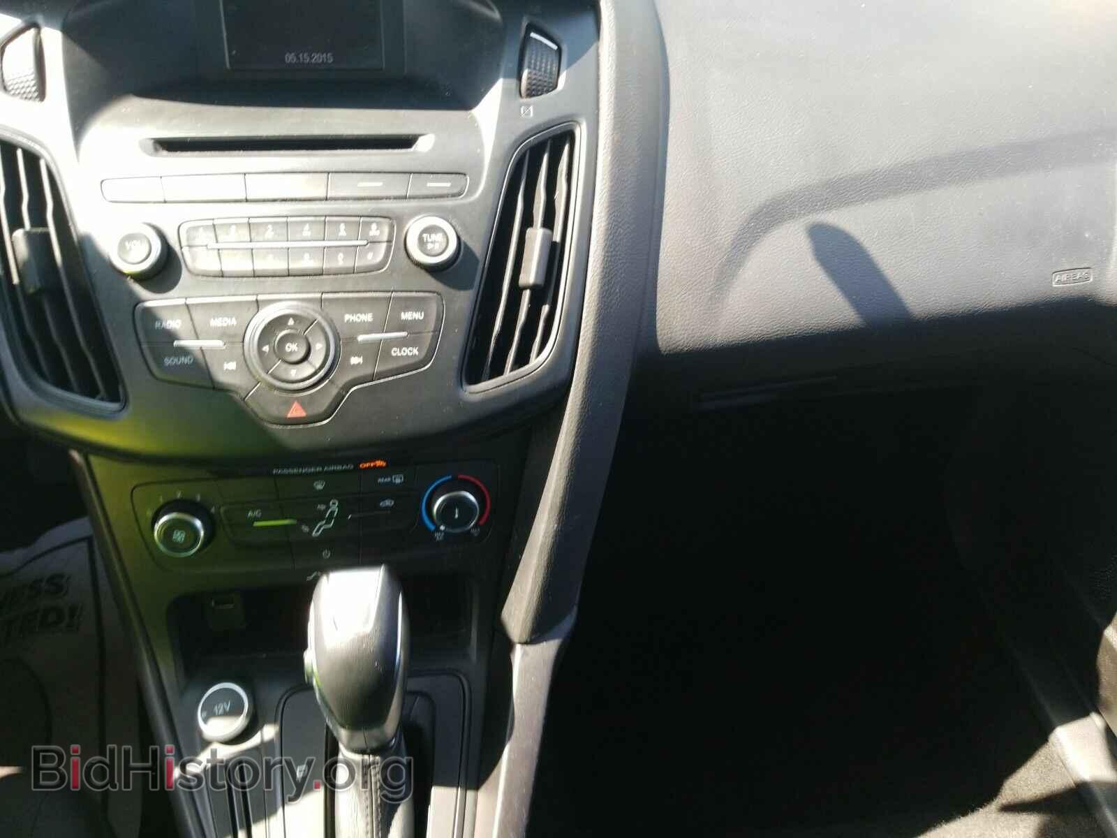 2015 Ford Focus - VIN: 1FADP3F20FL320973 - Фото 4