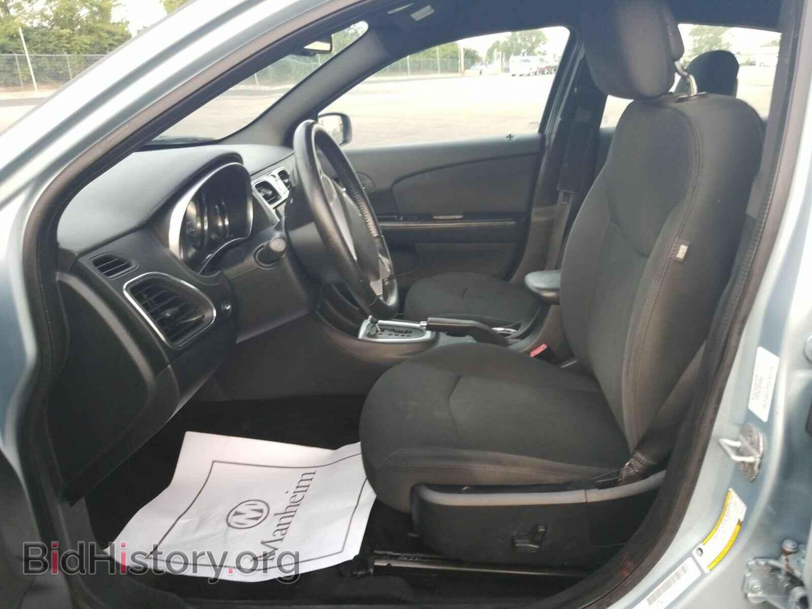 2012 Chrysler 200 - VIN: 1C3CCBBB3CN143213 - Фото 3