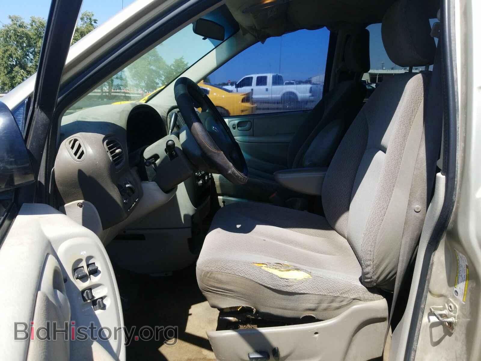 2005 Dodge Caravan - VIN: 1D4GP24RX5B364777 - Фото 3
